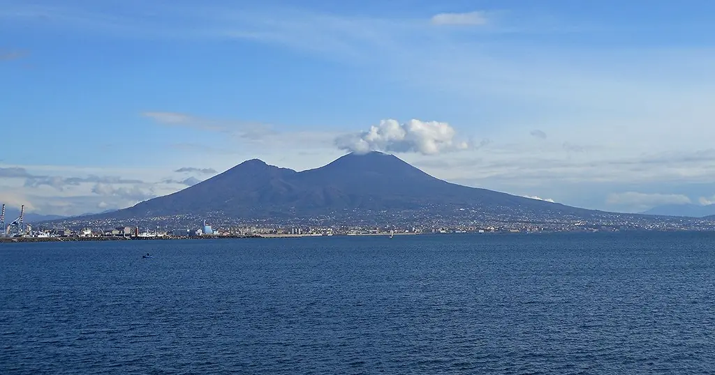 Siti di incontri Napoli: il golfo con il Vesuvio sullo sfondo