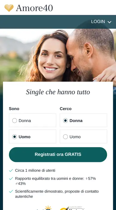 Recensione Amore40 da smartphone: la home mobile di amore40.it con le scelte Sono e Cerco e il pulsante Registrati ora GRATIS